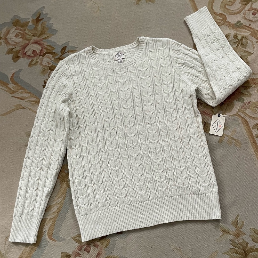 Gorgeous ivory metallic, Cable knit, sweater, size XL by St. Johns Bay